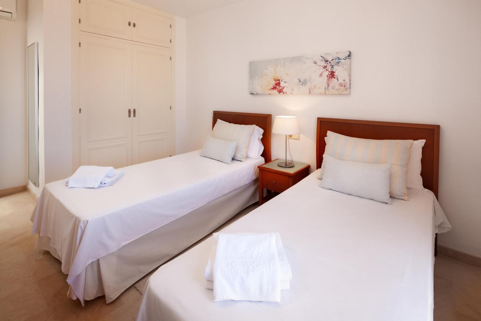 Playa & Mijas Costa & Fuengirola By Alfresco Apartment *